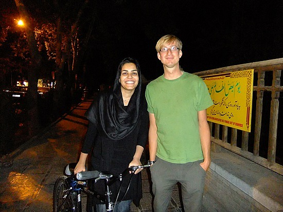 het enige fietsende (!) meisje in Esfahan